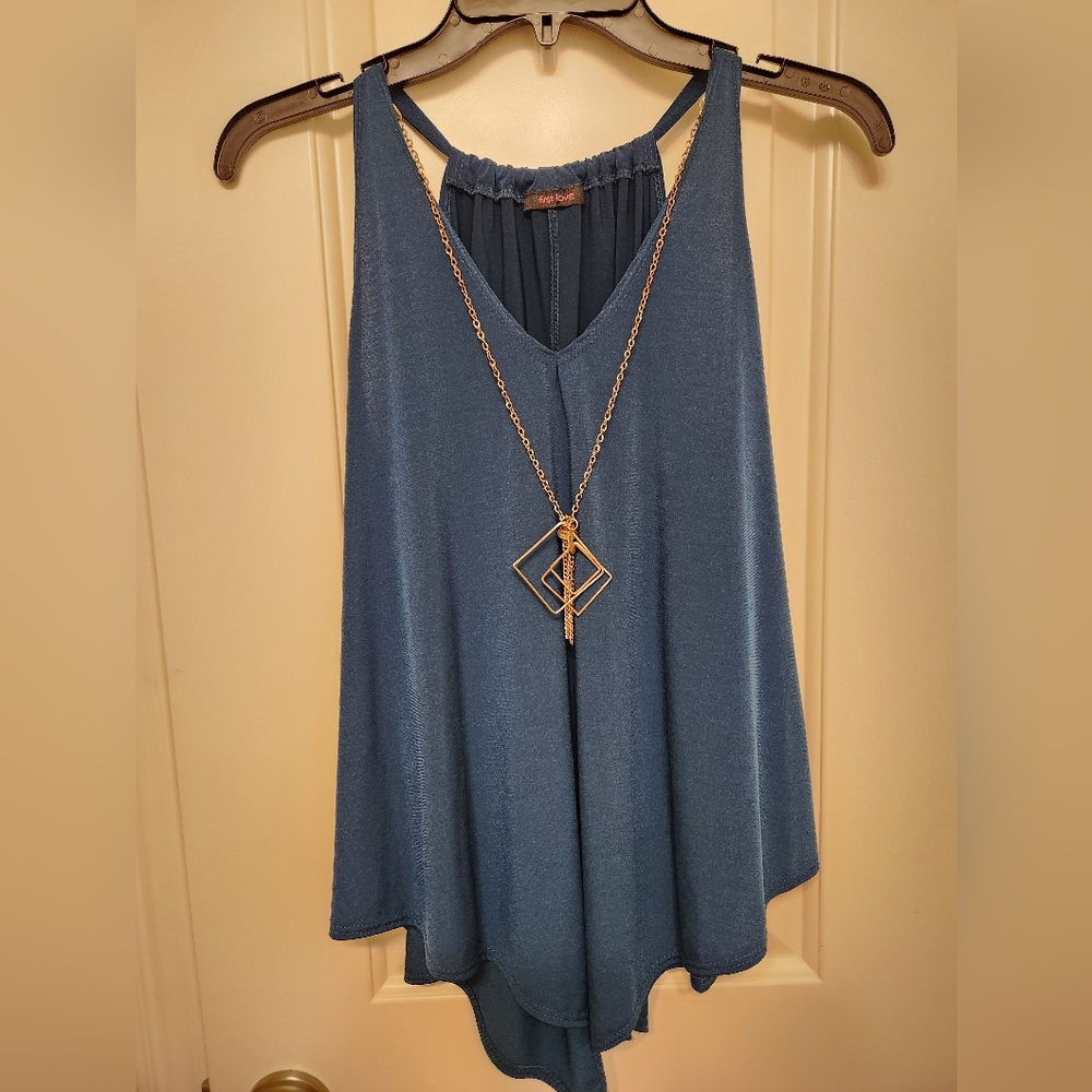 Flowy tank blouse with chain attached